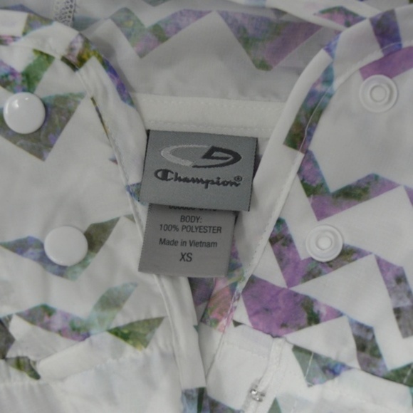 Champion Hooded Jacket Size XS Lightweight Travel Athleisure NWOT Geometric - Picture 4 of 8